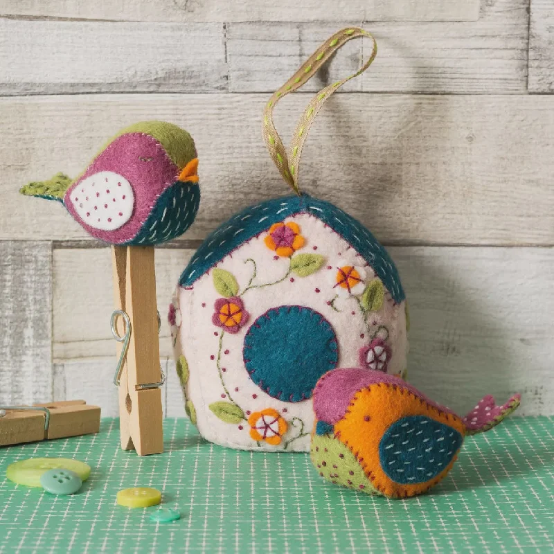 Felt Craft Kit - Birdhouse & Two Birds 14071