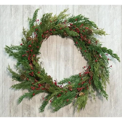 Evergreen Pine w/Red Pips Wreath